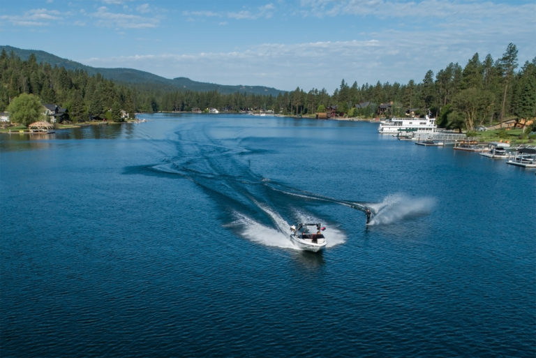 ASR Waterskiing 768x513