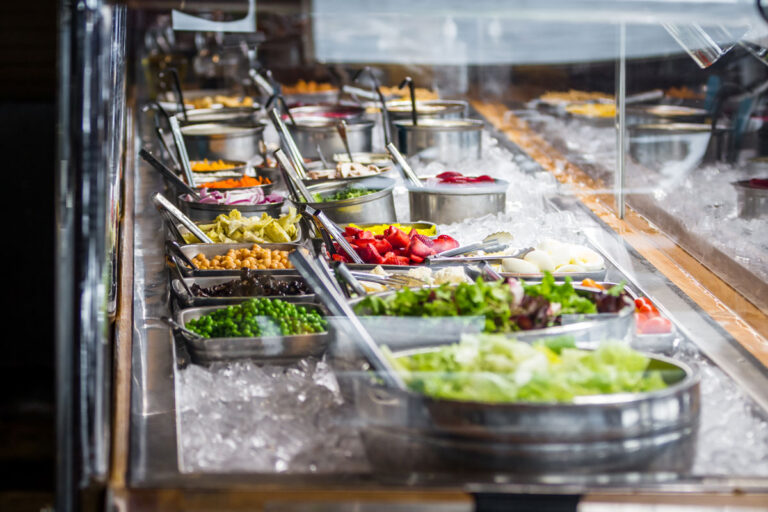 The Cedars Food Salad Bar  768x512